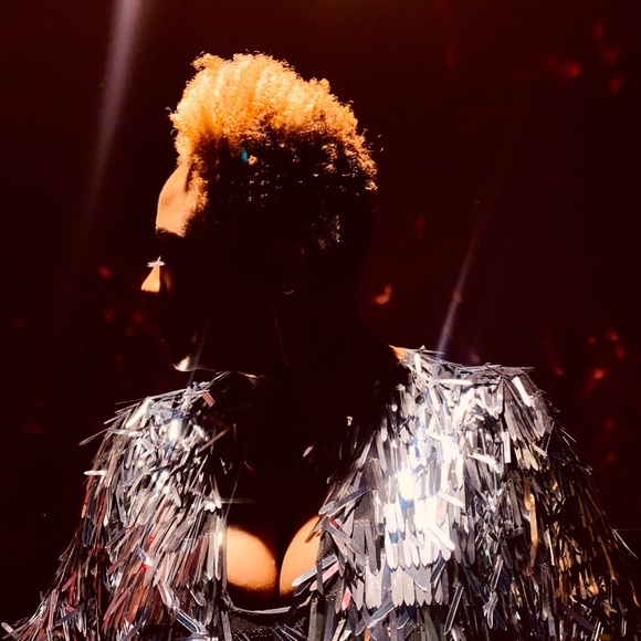 Meet your Posher, AverySunshine!!!! - Picture 1 of 6